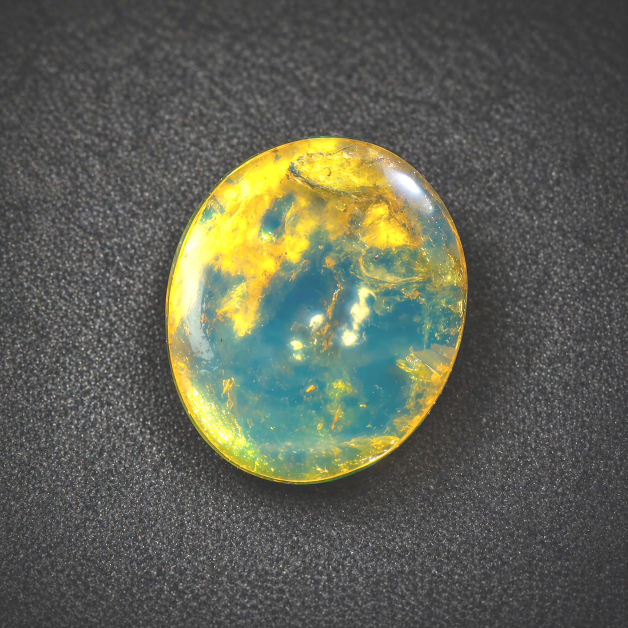 Charming Design Natural Dominican Clear Light Blue Amber Polished Stone 14mm