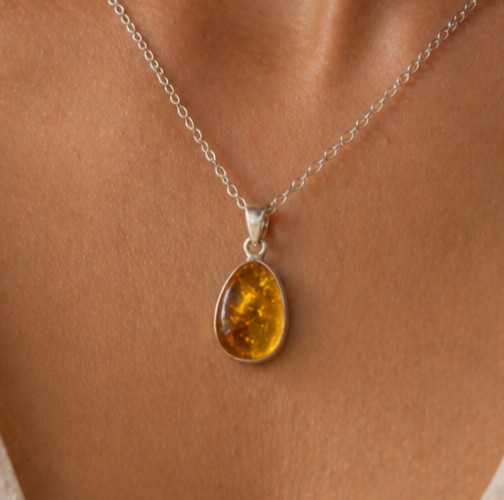 Beautiful Natural Clear Orange Amber .925 Sterling Silver Pendant 28mm