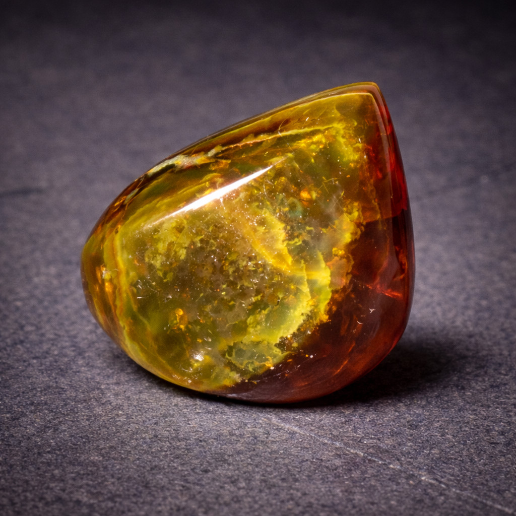 Excellent Natural Dominican Translucent Orange Green Amber Polished Stone 26mm