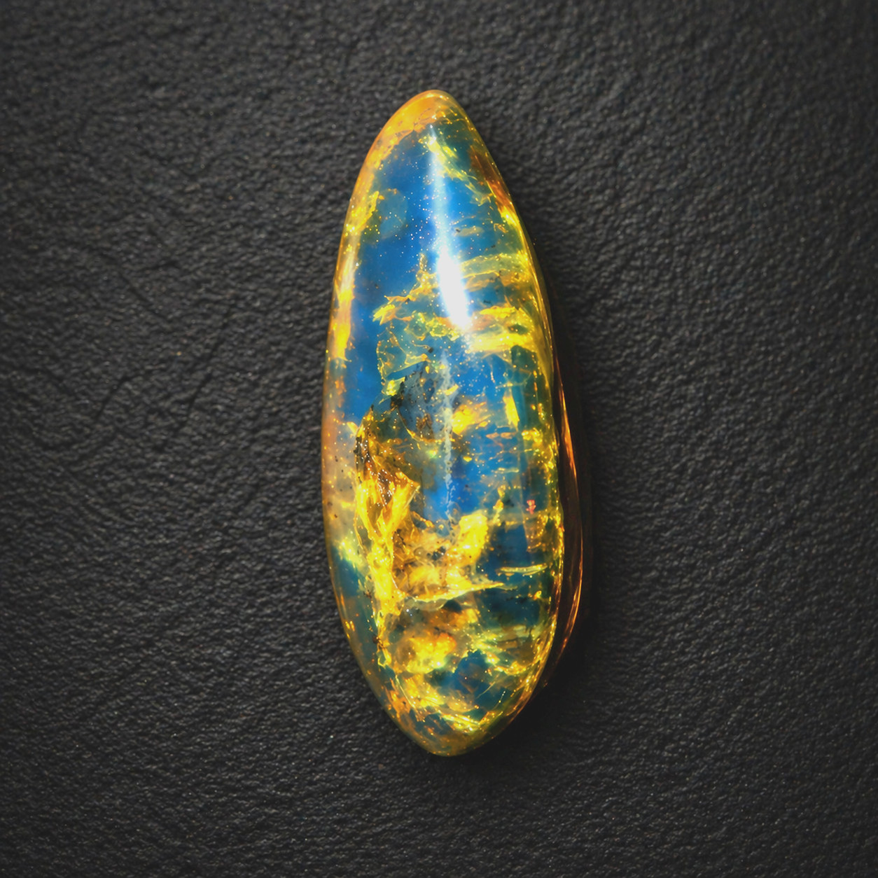 Lovely Natural Dominican Translucent Green Blue Amber Polished Stone 24mm