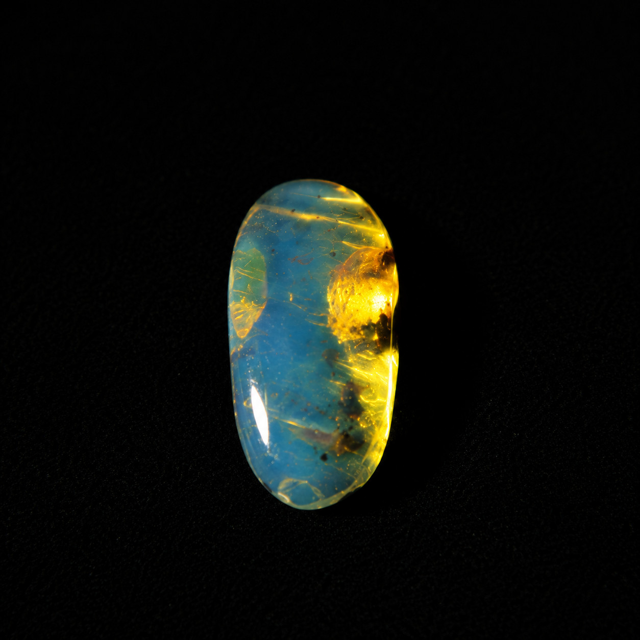 Authentic Beautiful Blue Amber Polished Stone 17mm