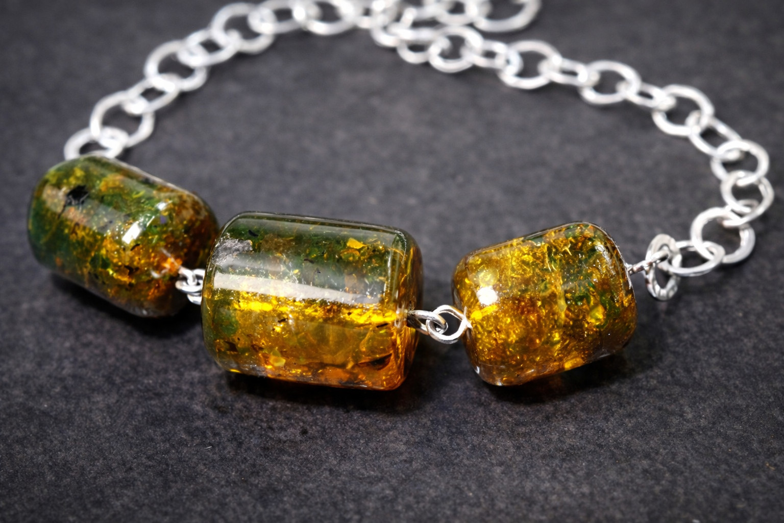 Beautiful Natural Translucent Deep Green Amber .925 Sterling Silver Bracelet 18c