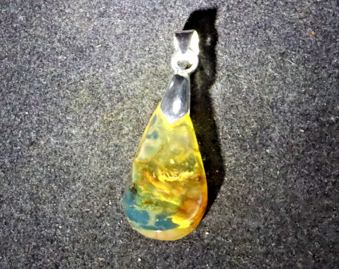Exquisite Authentic Natural Dominican Clear Yellow Blue Amber Pendant 38mm