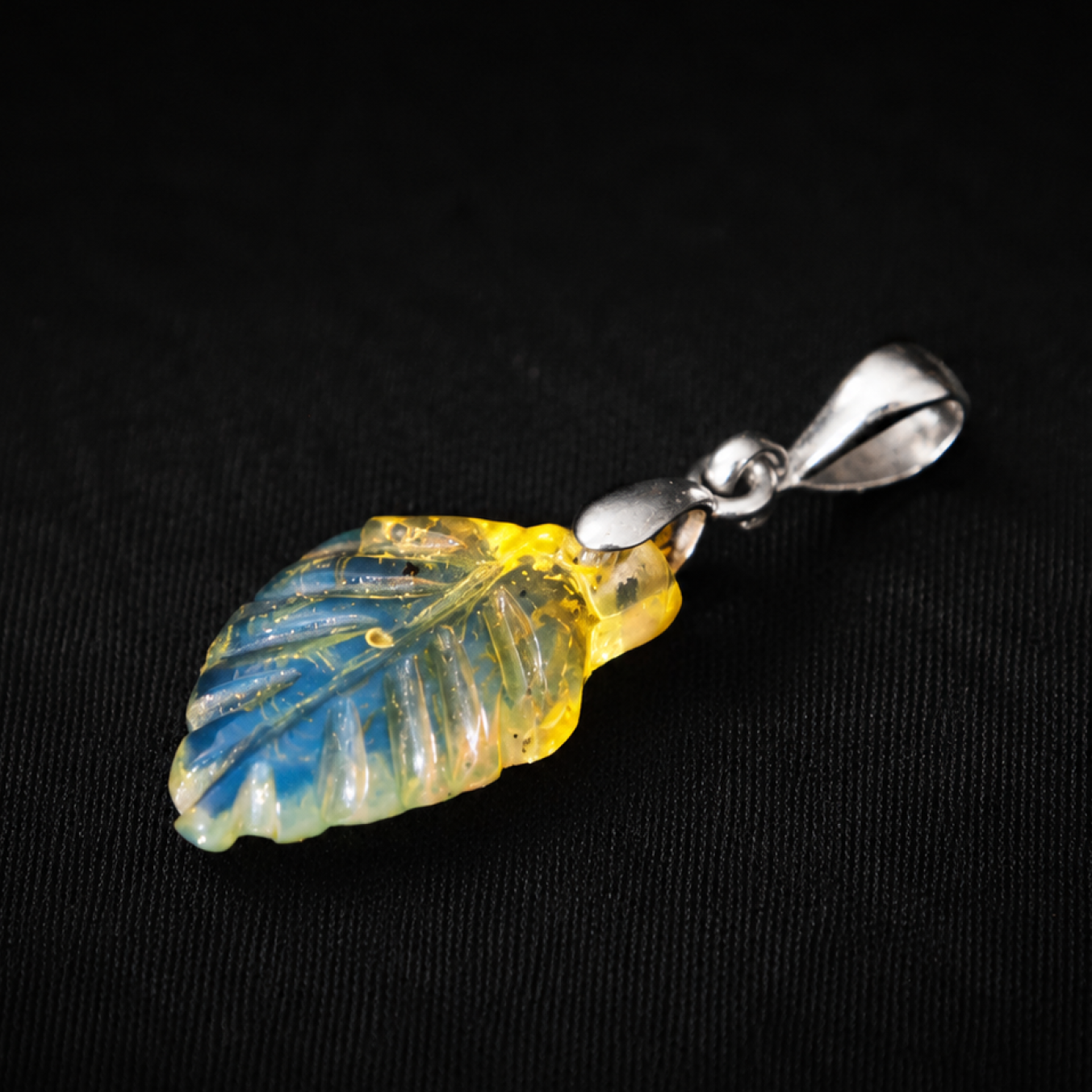 Clear sky blue Natural Dominican Amber leaf 925 Sterling Silver Pendant 34 mm