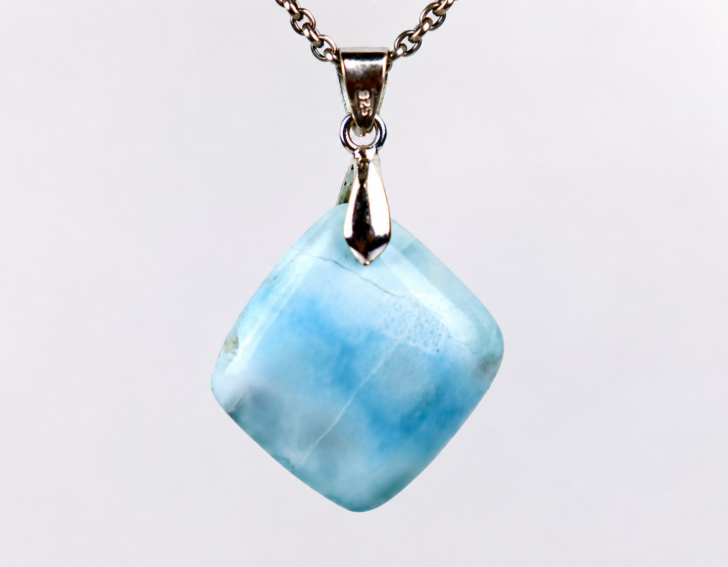Charming Design Natural Light Blue Larimar .925 Sterling Silver Pendant 41mm