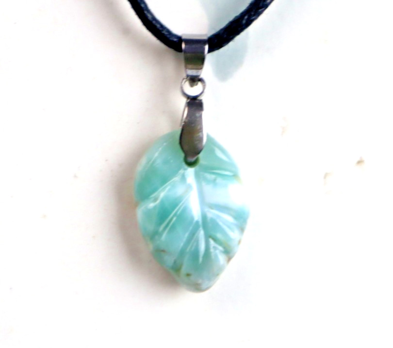 Lovely Natural Ocean Blue Larimar Necklace adjustable free leather cord