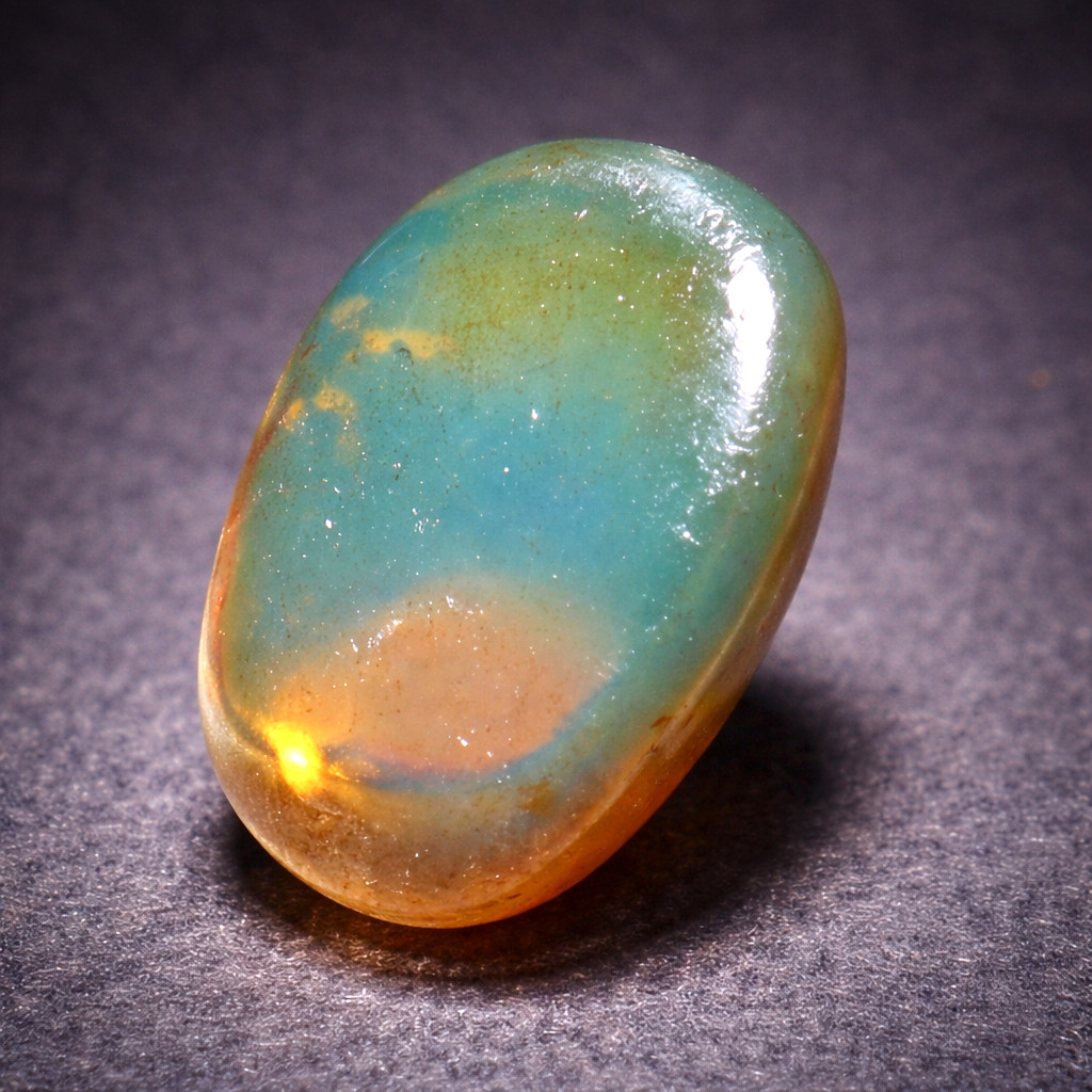 Charming Design Natural Dominican Clear Cognac Blue Amber Polished Stone 23mm