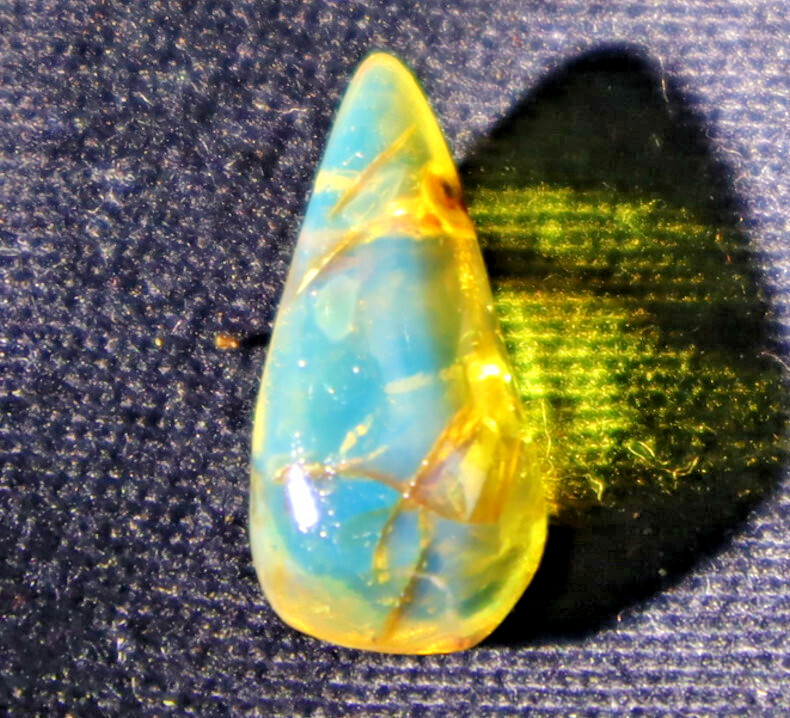 Prettily Natural Dominican Clear Sky Blue Amber Polished Stone 20m free drilling
