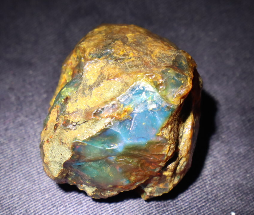 Beautiful Natural Dominican Clear Green Blue Amber Rough Specimen 43mm 23g