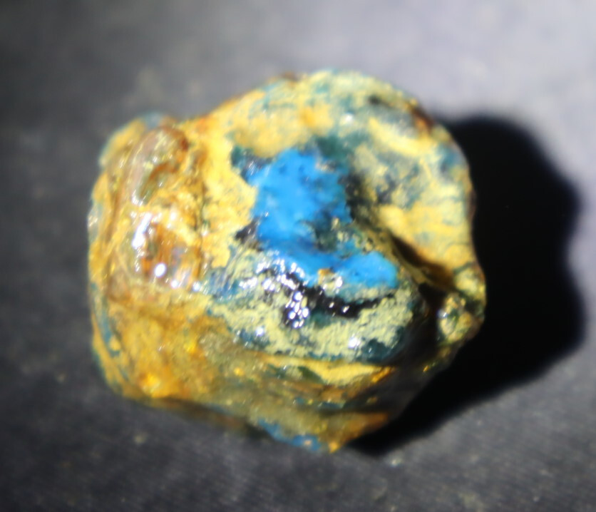 Rarest Natural Dominican Translucent Deep Blue Amber Rough Specimen 31mm 14.3g