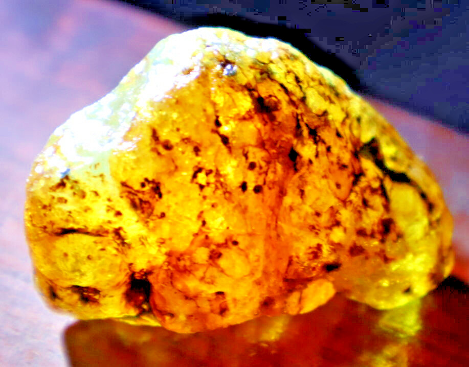 Excellent Natural Dominican Crystal Clear Yellow Amber Rough Specimen 46mm 14g