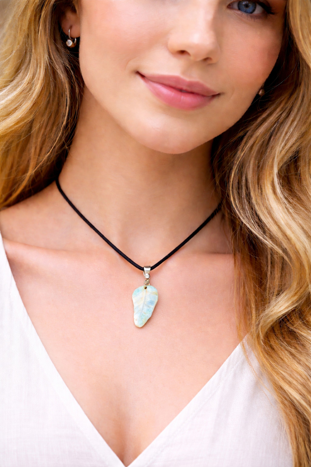 Charming Design Natural Ocean Blue Larimar Necklace adjustable free cord