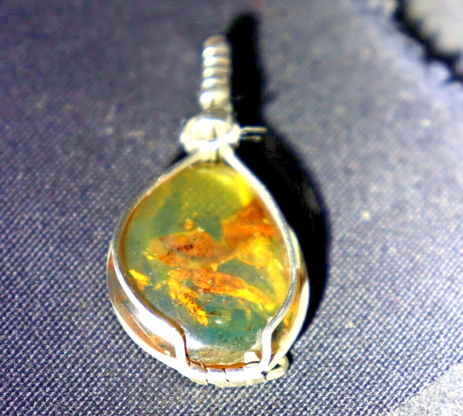 Handcrafted Natural Clear Green Amber wired .925 Sterling Silver Pendant 45mm
