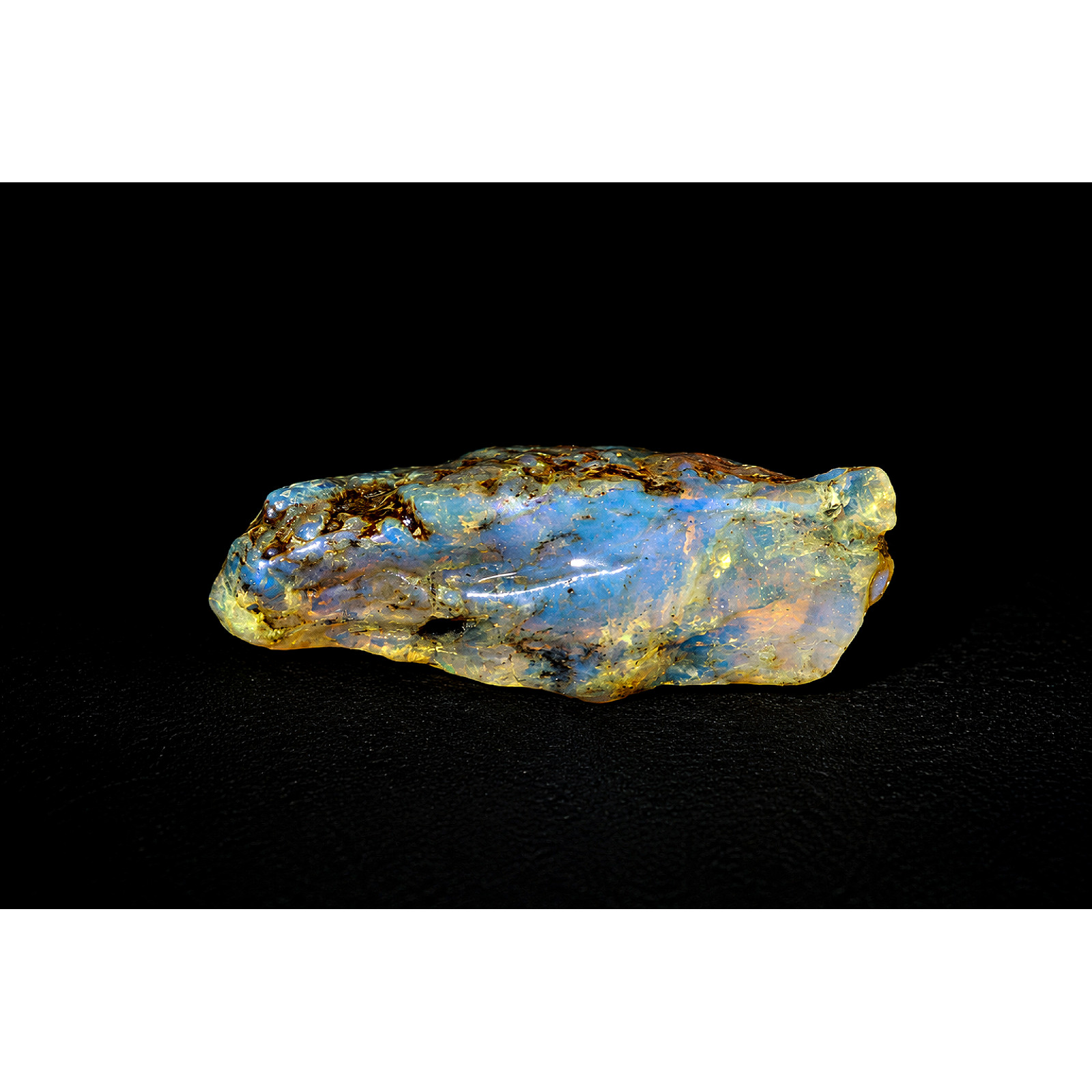 Authentic Beautiful Sky Blue Dominican Amber Rough Specimen Chunk 40mm 3.9g