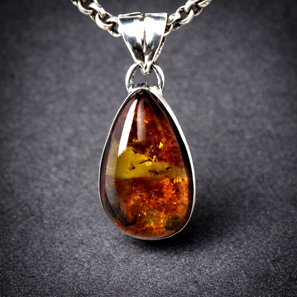 Prettily Natural Orange Yellow Amber .925 Sterling Silver Pendant 26mm
