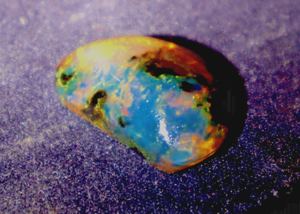 Charming Design Natural Dominican Translucent Deep Blue Amber Polished Stone 25m