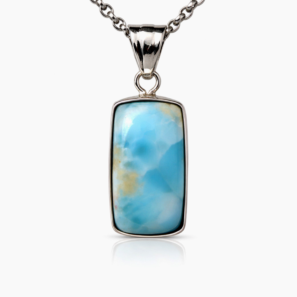 Prettily Natural Sky Blue Larimar .925 Sterling Silver Pendant 25mm