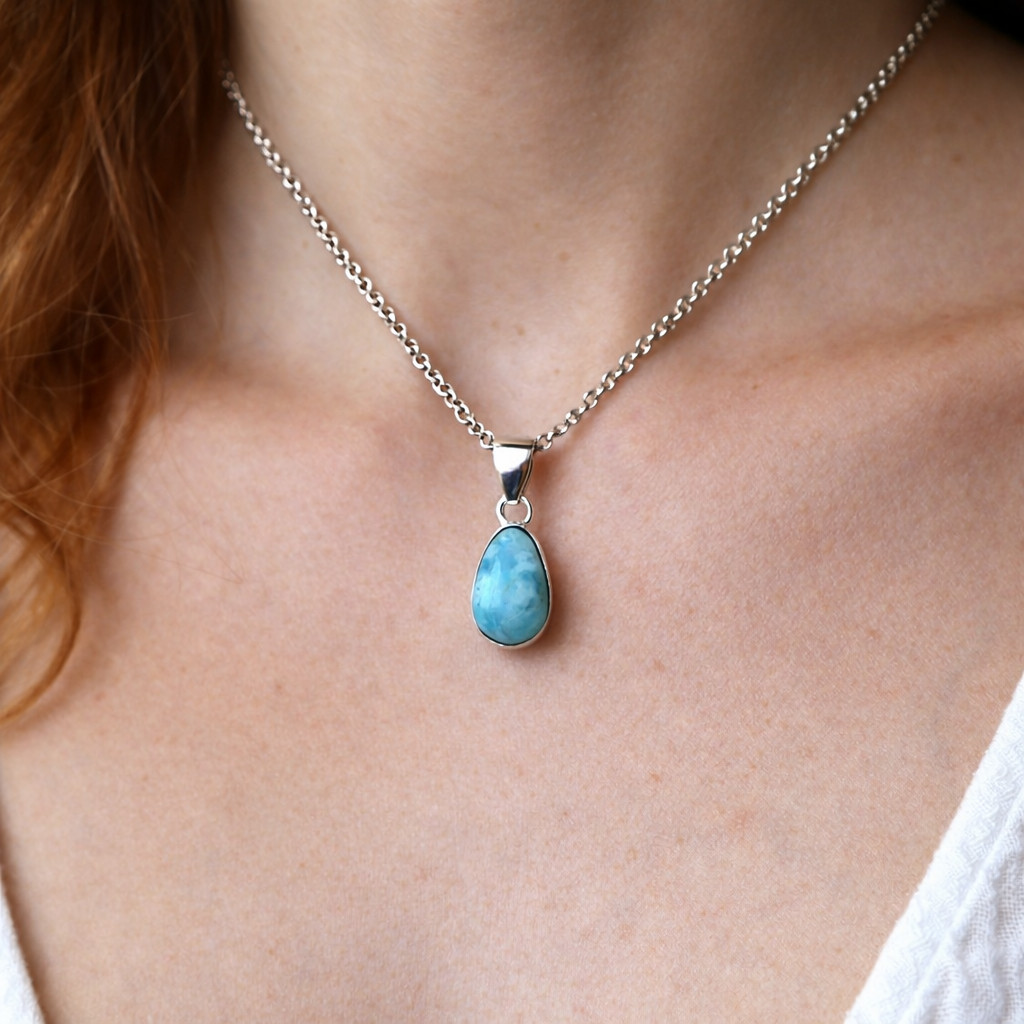 Prettily Natural Sky Blue Larimar .925 Sterling Silver Pendant 29mm