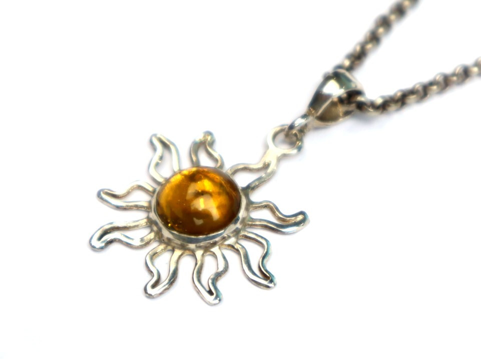 Lovely Natural Clear Orange Yellow Amber .925 Sterling Silver Sun Pendant 38mm
